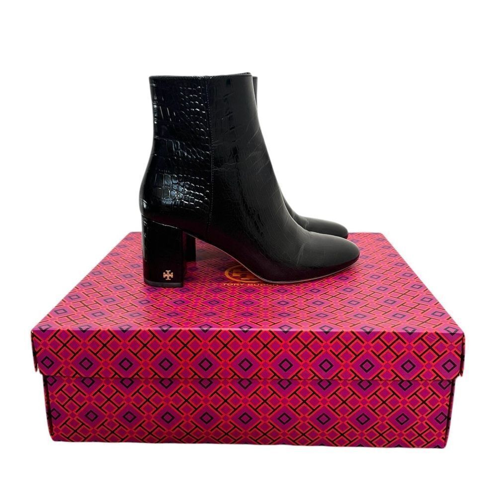 TORY BURCH Brooke 70mm Croc-Embossed Luxe Ankle Boots w/ Gold Emblem Black 8-1/2